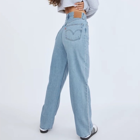 Levi's Premium High Loose Jeans High Rise Wide Leg Light Wash Women's 28 - Picture 2 of 9
